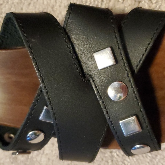 A GIANNETTI Studded Leather Sandals - Picture 9 of 13